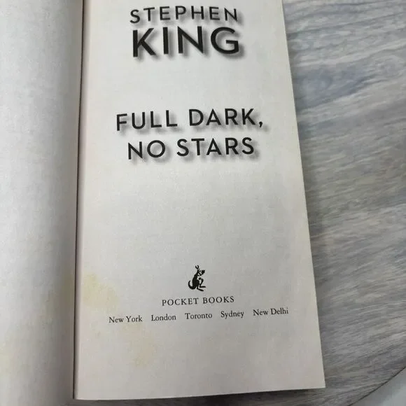 Full Dark, No Stars: Stories - Picture 4 of 4